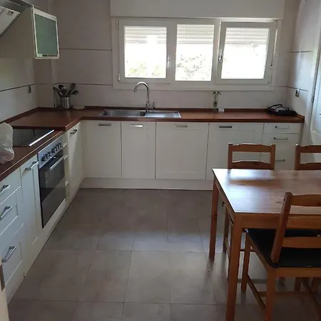 De Cristal ホームステイ